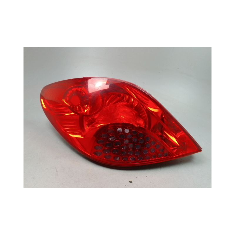 FEU ARRIERE GAUCHE  PEUGEOT 207 2006-2013