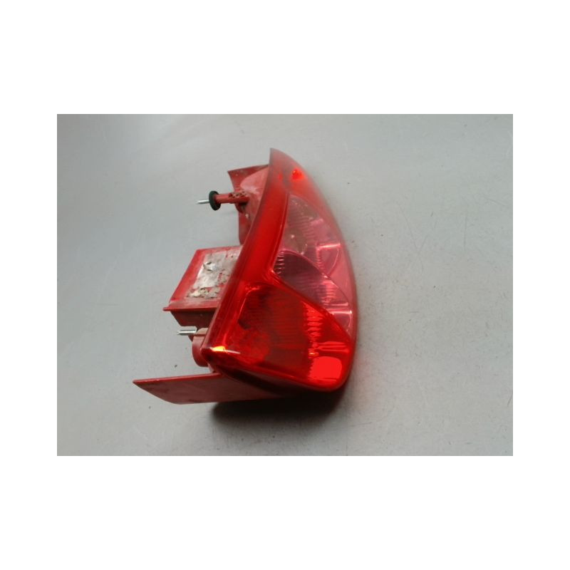 FEU ARRIERE GAUCHE  PEUGEOT 807 MONOSP. 2002-2014