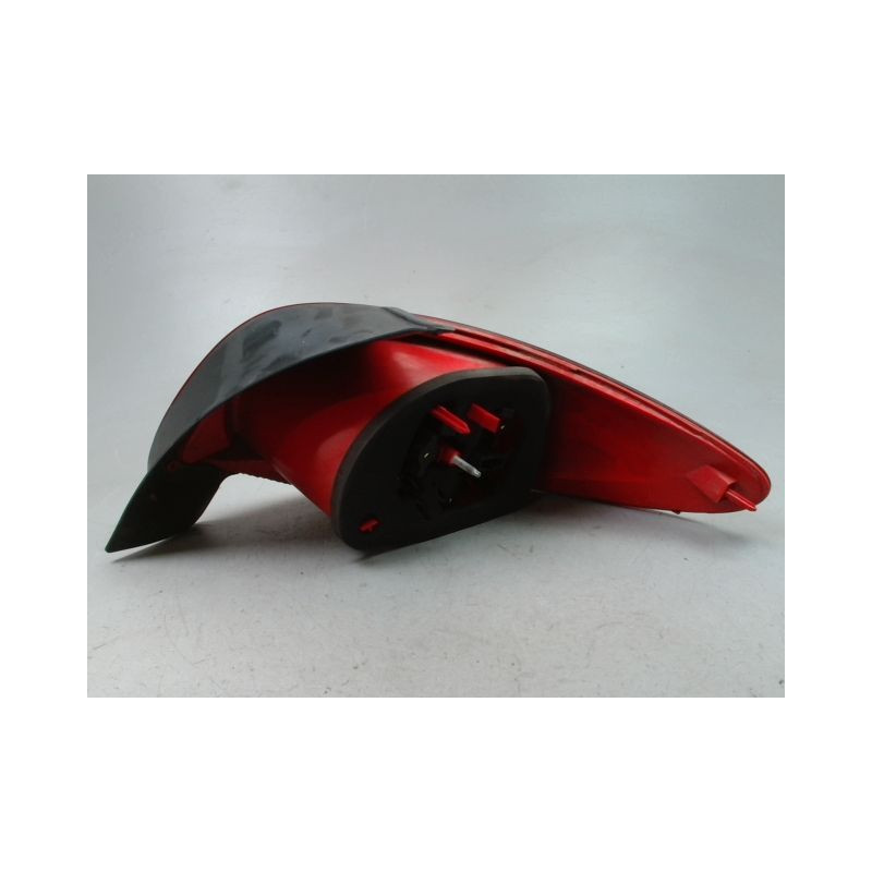FEU ARRIERE GAUCHE  PEUGEOT 206 + 2009-2013