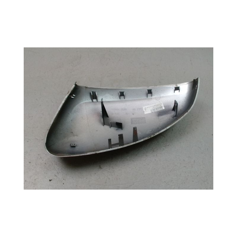 CARENAGE RETROVISEUR EXTERIEUR DROIT PEUGEOT 308 SW 2008-