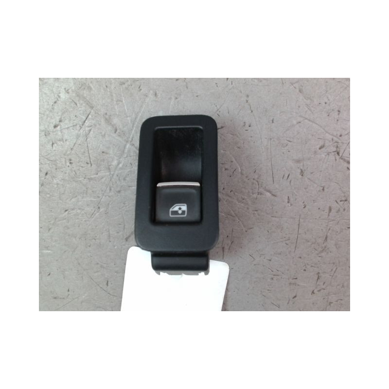 COMMANDE LEVE-GLACE PORTE AVD SEAT ATECA