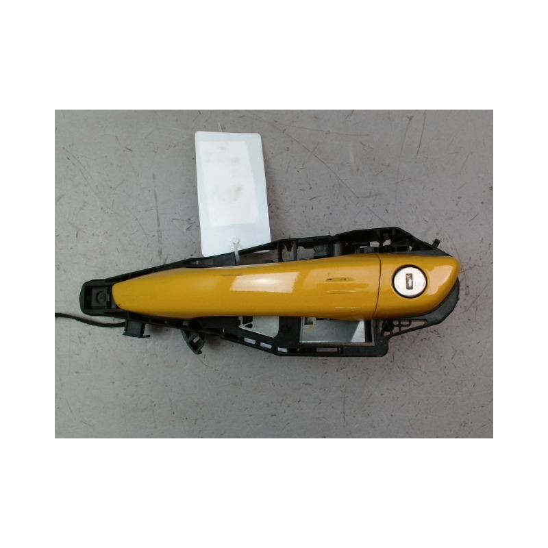 POIGNEE EXTERIEURE PORTE AVANT GAUCHE PEUGEOT 208