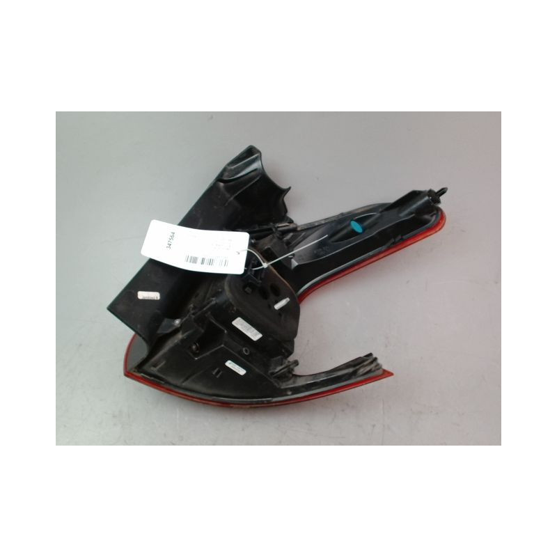 FEU ARRIERE GAUCHE  PEUGEOT 2008 Phase 1 2013-...