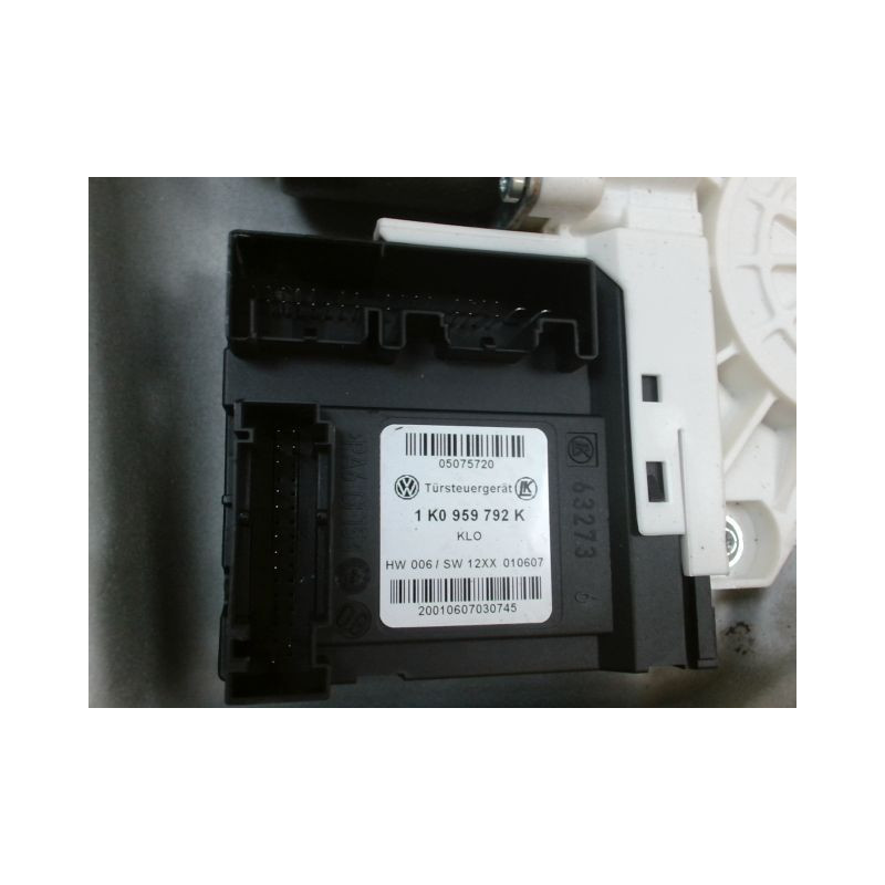MECANISME+MOTEUR LEVE-GLACE AVANT DROIT VOLKSWAGEN GOLF V (1K) 2003-2008