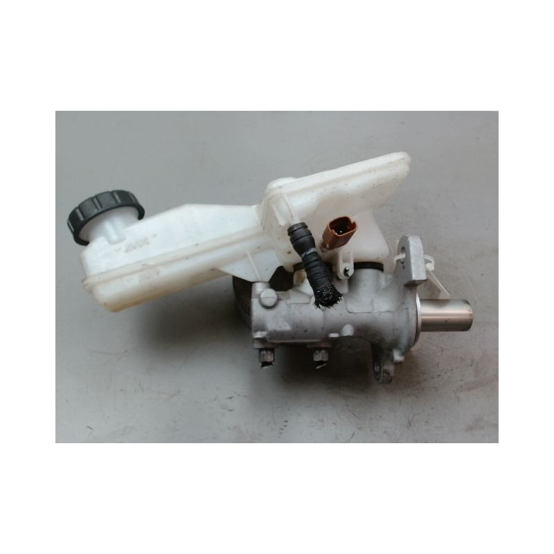 MAITRE CYLINDRE PEUGEOT 208