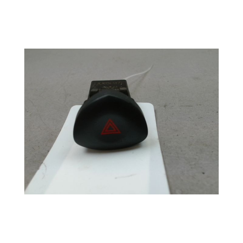 BOUTON DE WARNING RENAULT CLIO II Phase 2 2001-2006