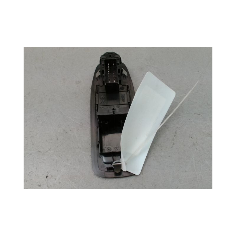 COMMANDE LEVE-GLACE PORTE AVG PEUGEOT 208 Phase 1 2012-...
