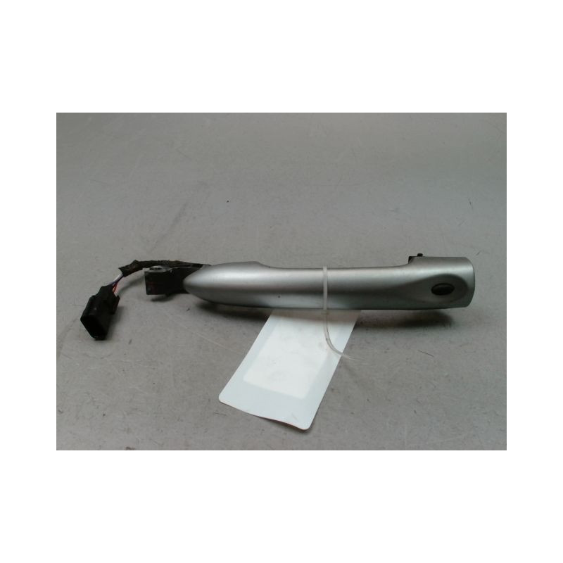 POIGNEE EXTERIEURE PORTE AVANT GAUCHE RENAULT SCENIC MONOSP. III Phase 1 2009-2011