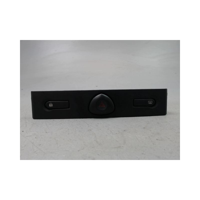 BOUTON DE WARNING RENAULT CLIO II Phase 2 2001-2006