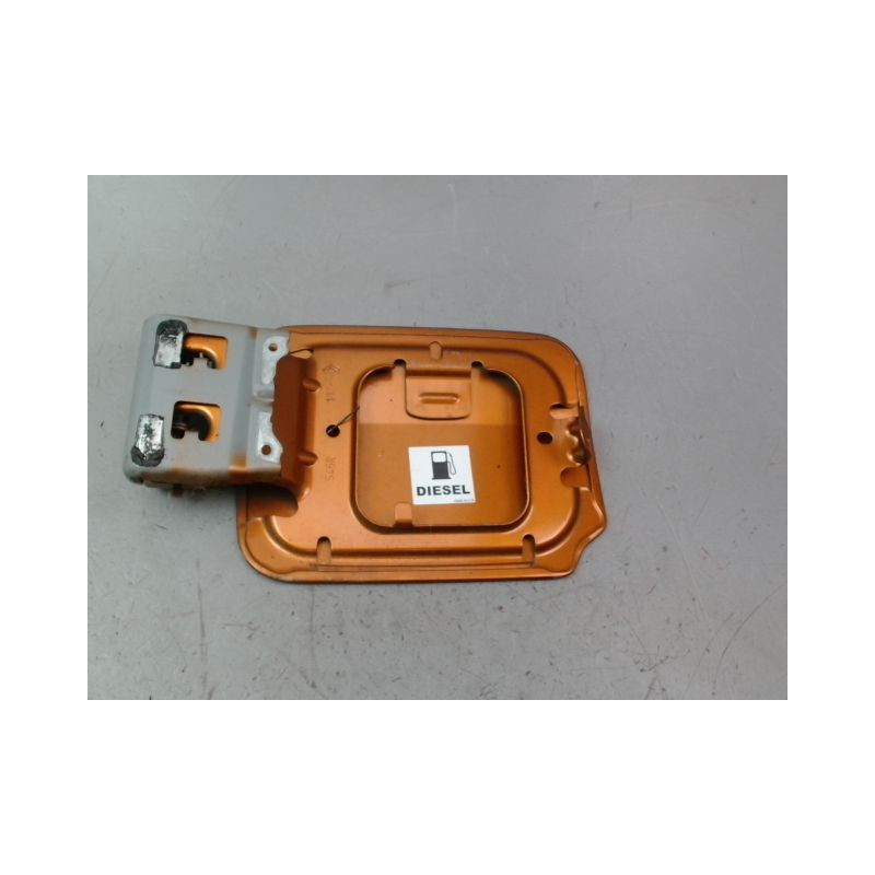 VOLET DE TRAPPE CARBURANT DACIA DUSTER 2010-