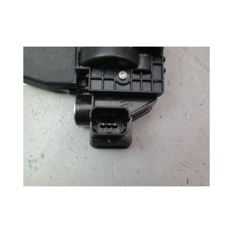 SERRURE HAYON  PEUGEOT 208 Phase 1 2012-...