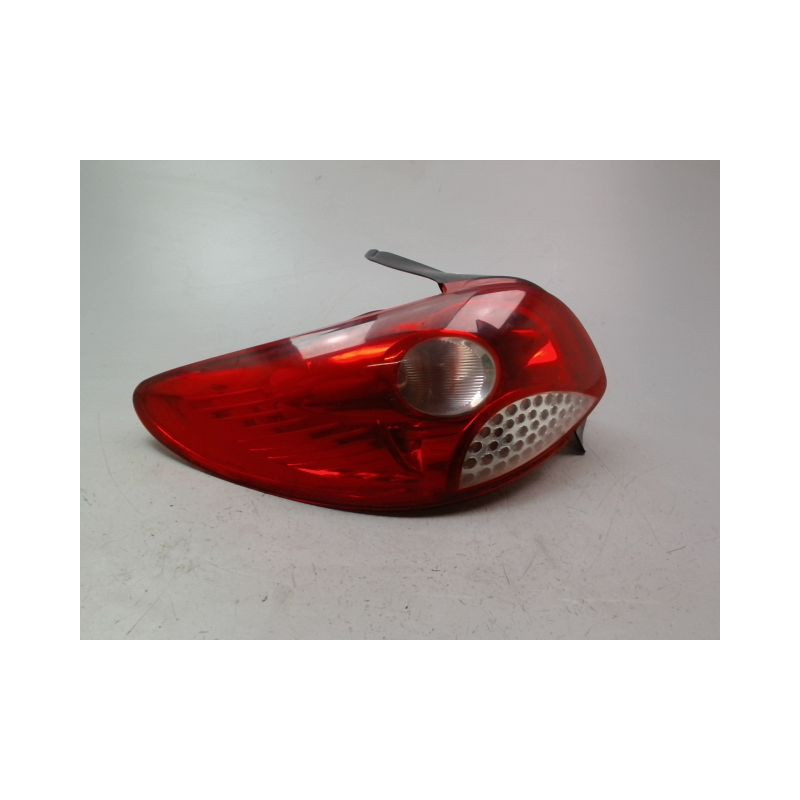 FEU ARRIERE GAUCHE  PEUGEOT 206 + 2009-2013