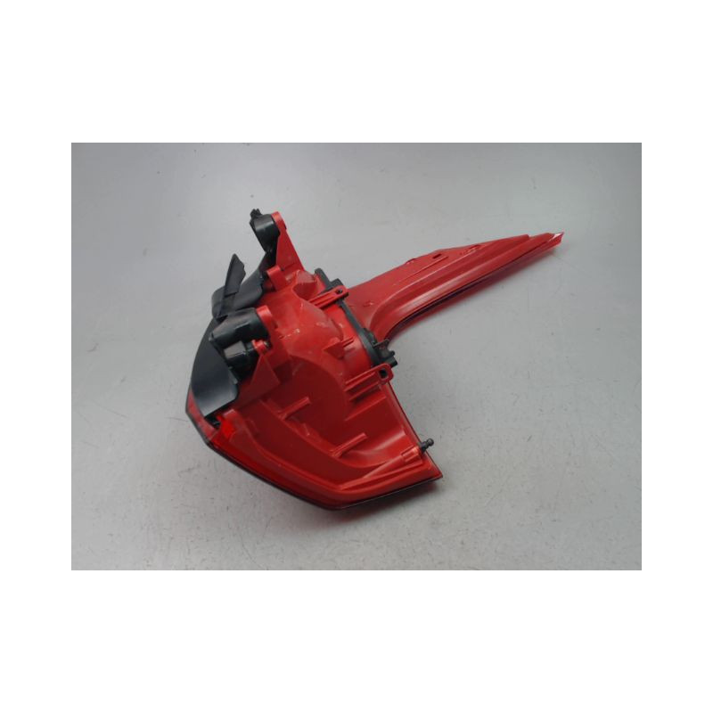 FEU ARRIERE GAUCHE  PEUGEOT 5008 MONOSP. I Phase 1 2009-2013