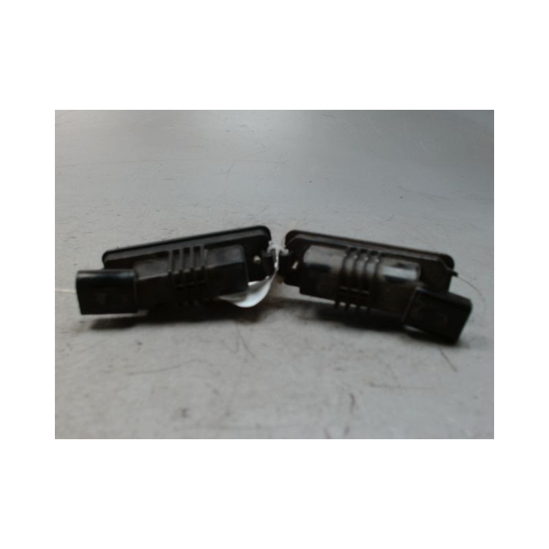 ECLAIREUR PLAQUE DE POLICE VOLKSWAGEN GOLF V 2003-2009