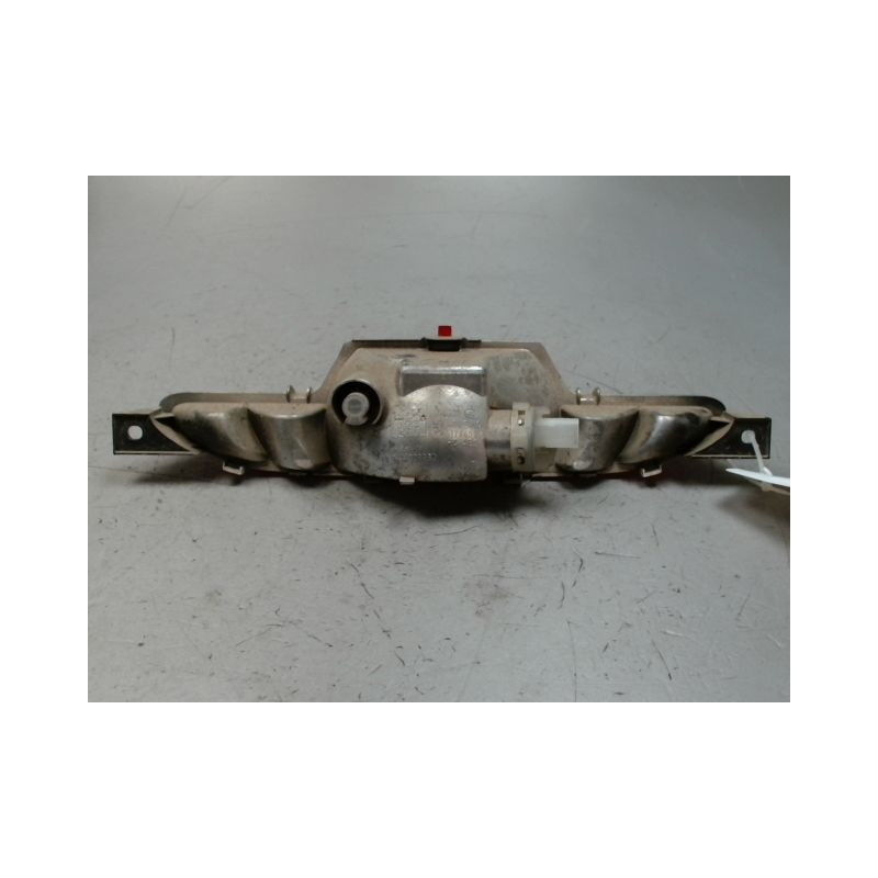 FEU BROUILLARD CENTRAL ARRIERE PEUGEOT 208