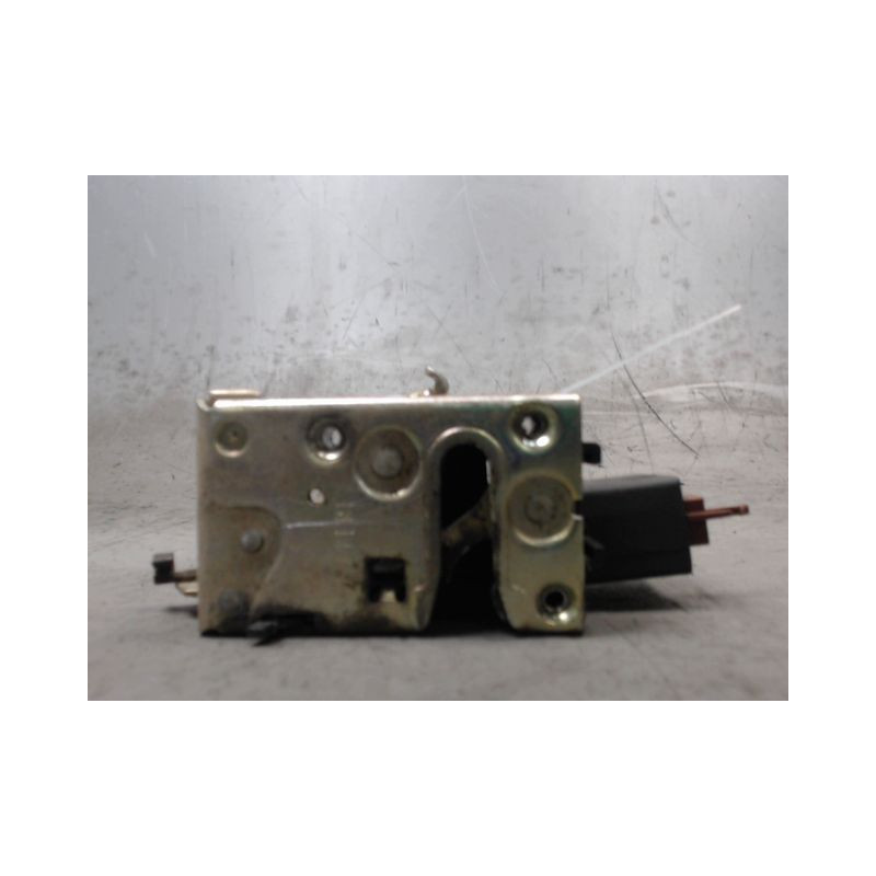 SYSTEME CONDAMNATION ARRIERE DROIT CITROEN SAXO 99-