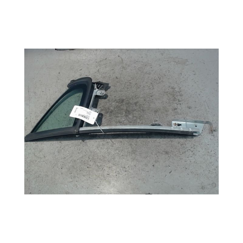 GLACE FIXE PORTE AVD PEUGEOT 207 CC