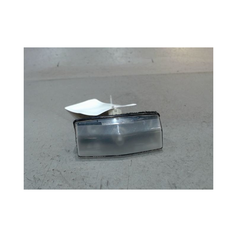 ECLAIREUR PLAQUE DE POLICE GAUCHE TOYOTA RAV4