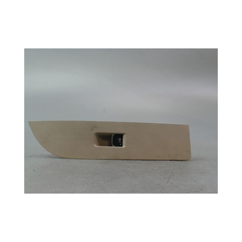 COMMANDE LEVE-GLACE PORTE AVD VOLKSWAGEN PASSAT 2010-