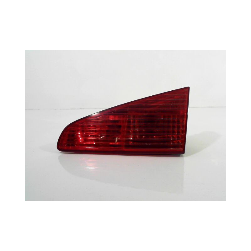 FEU ARRIERE INTERIEUR DROIT PEUGEOT 607 99-2004