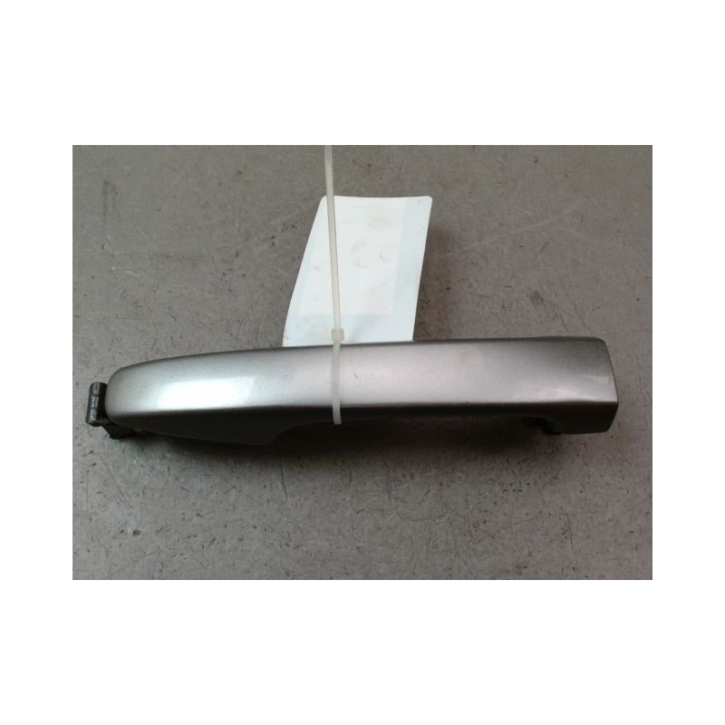 POIGNEE EXTERIEURE PORTE ARRIERE GAUCHE TOYOTA AVENSIS BREAK III Phase 2 2012-...