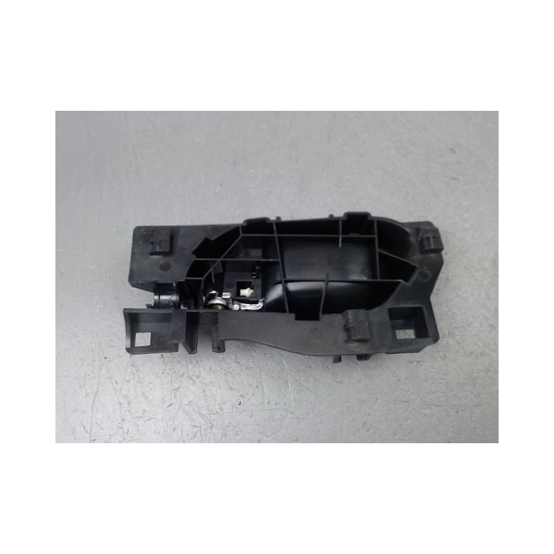 POIGNEE INTERIEURE PORTE AVANT DROIT PEUGEOT 208 Phase 1 2012-...