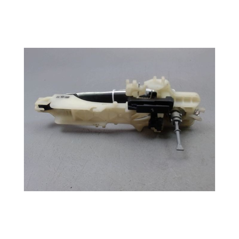 POIGNEE EXTERIEURE PORTE AVANT GAUCHE KIA SPORTAGE BREAK III PHASE 1 2010-2014