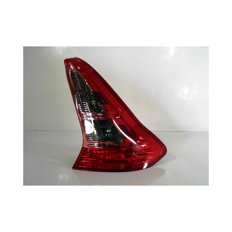 FEU ARRIERE DROIT CITROEN C4 04-08