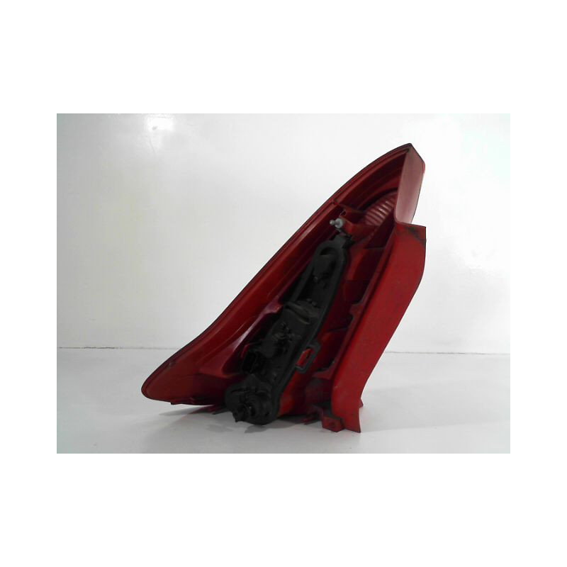 FEU ARRIERE DROIT CITROEN C4 04-08