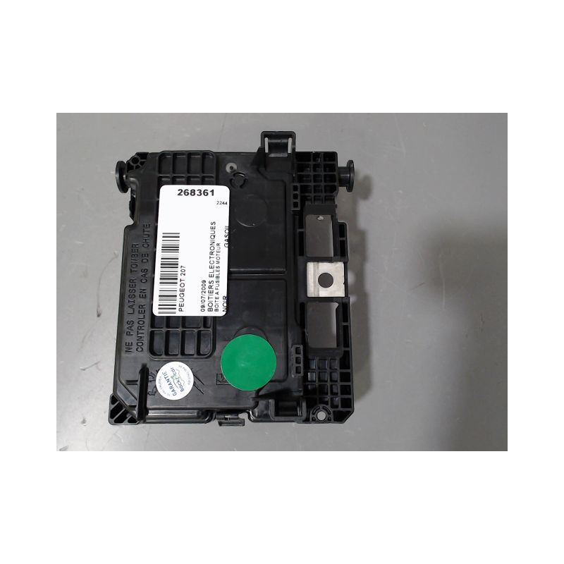 BOITE A FUSIBLES PEUGEOT 207