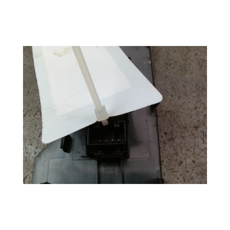 COMMANDE LEVE-GLACE PORTE ARG SEAT IBIZA 2008-