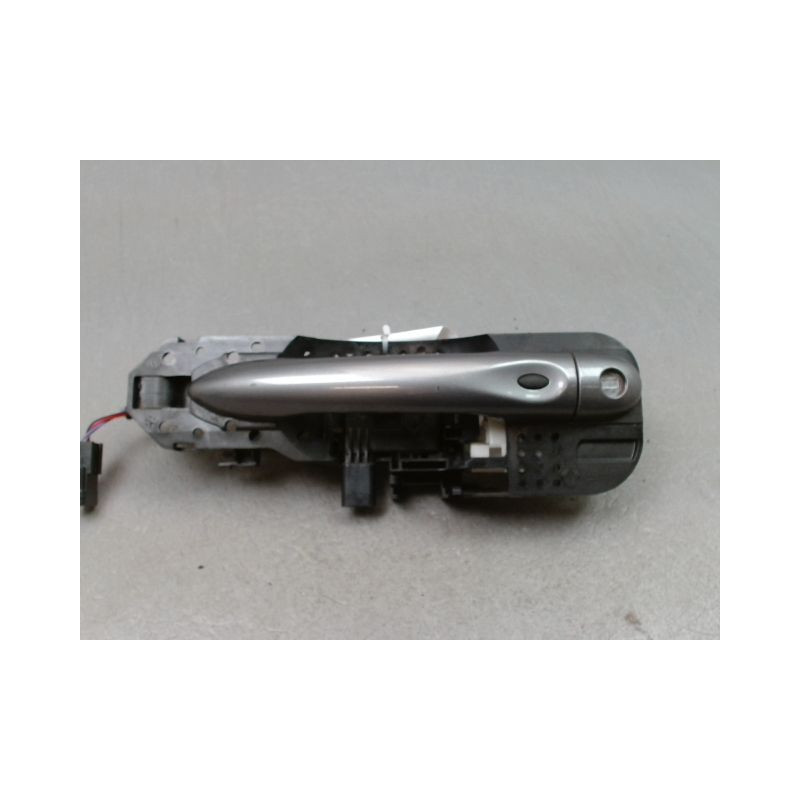 POIGNEE EXTERIEURE PORTE AVANT GAUCHE RENAULT SCENIC MONOSP. III Phase 2 2011-2013