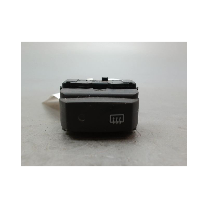 COMMANDE DEGIVRAGE LUNETTE ARRIERE DACIA LODGY BREAK 2012-...