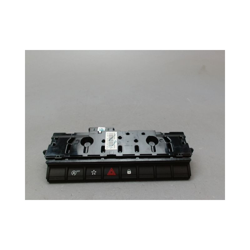 BOUTON DE WARNING RENAULT CAPTUR