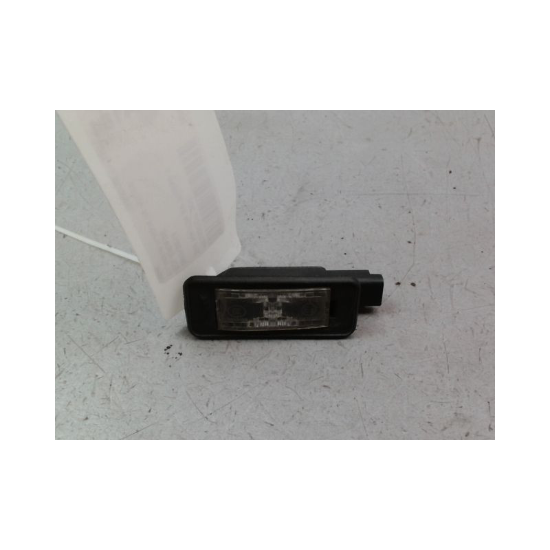 ECLAIREUR PLAQUE DE POLICE PEUGEOT 208 Phase 1 2012-...