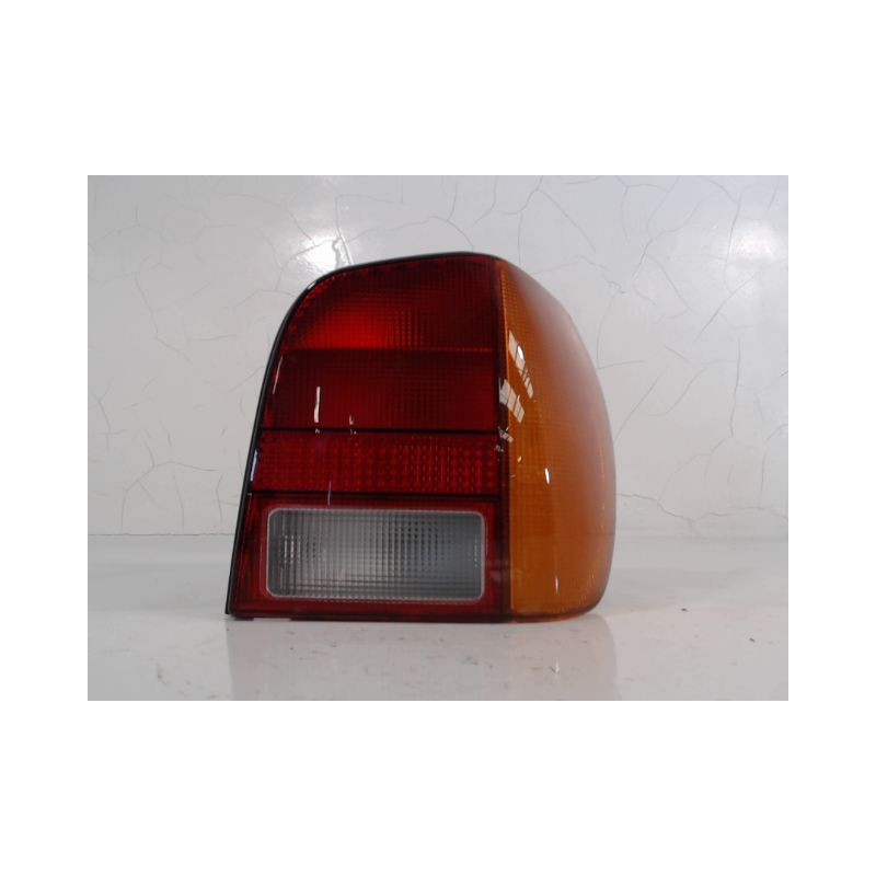 FEU ARRIERE DROIT VOLKSWAGEN POLO 94-99