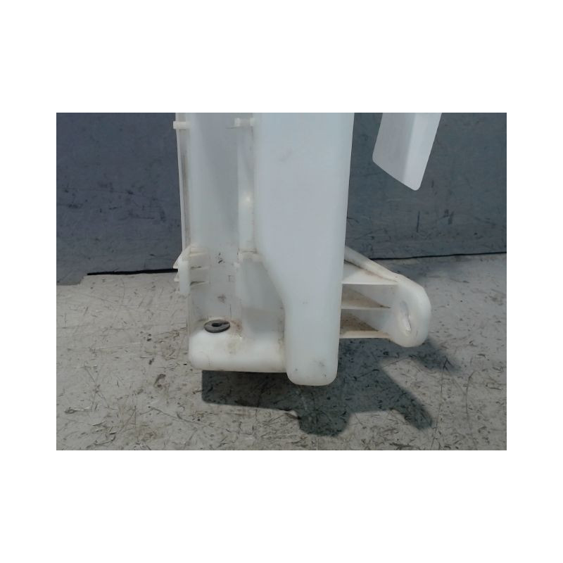 RESERVOIR LAVE-GLACE AVANT OPEL MERIVA 2006-