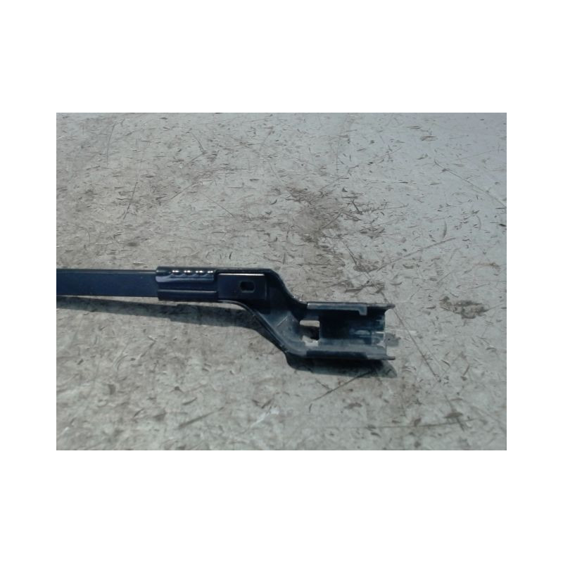 BRAS ESSUIE-GLACE AVANT DROIT OPEL MERIVA 2006-