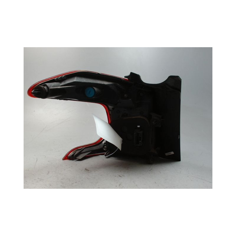 FEU ARRIERE DROIT PEUGEOT 2008