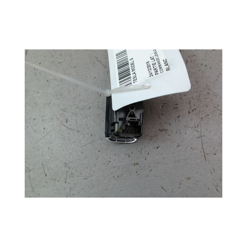 COMMANDE LEVE-GLACE PORTE AVD TESLA MODEL S