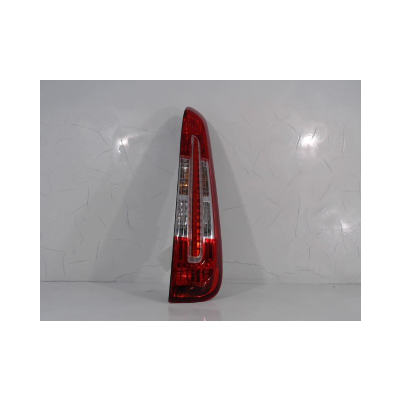 FEU ARRIERE DROIT FORD FOCUS C-MAX 2007-