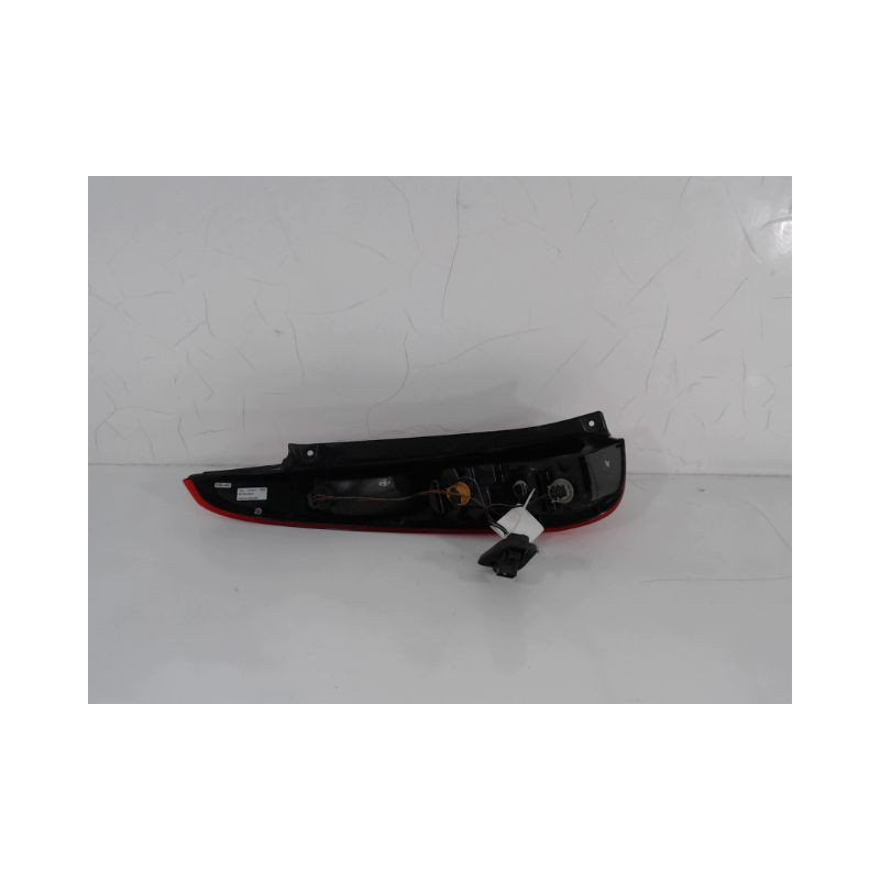 FEU ARRIERE DROIT FORD FIESTA 2005-