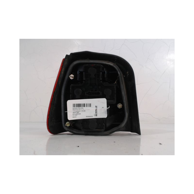 FEU ARRIERE DROIT SKODA FELICIA 95-2000