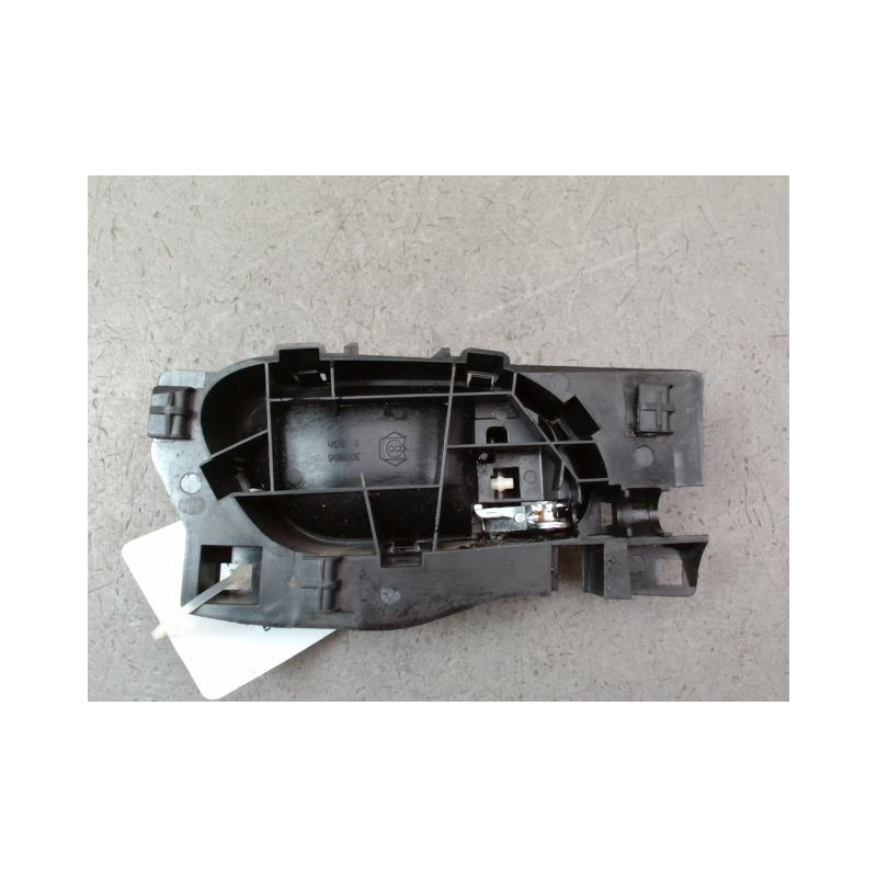 POIGNEE INTERIEURE PORTE AVANT GAUCHE PEUGEOT 208 Phase 1 2012-...