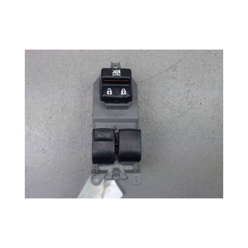 COMMANDE LEVE-GLACE PORTE AVG TOYOTA YARIS 2005-