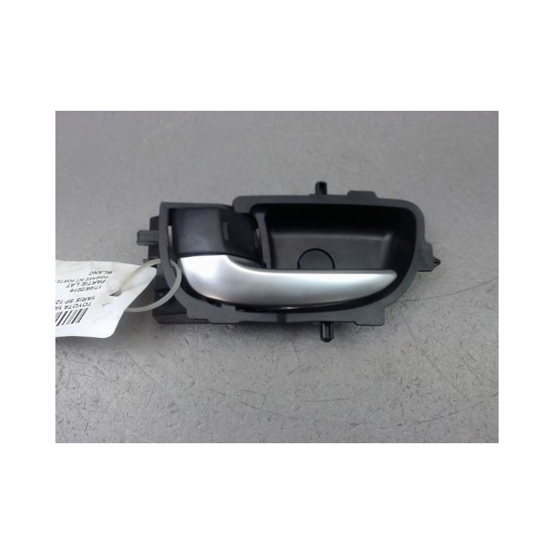 POIGNEE INTERIEURE PORTE ARRIERE GAUCHE TOYOTA YARIS 2005-