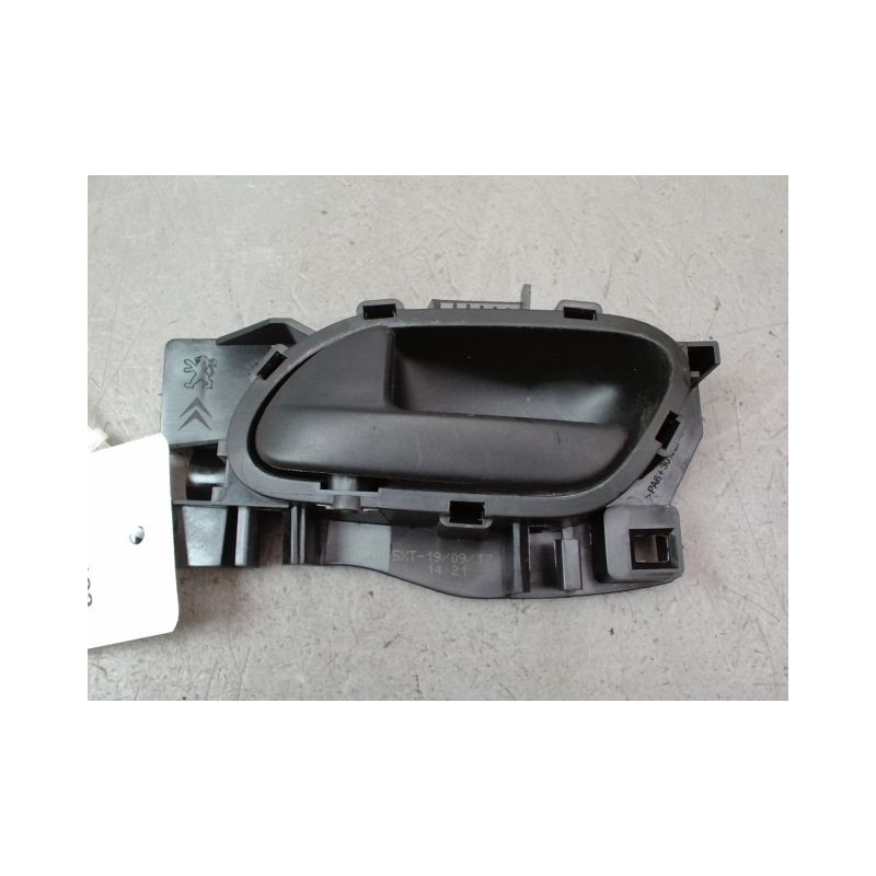 POIGNEE INTERIEURE PORTE AVANT GAUCHE PEUGEOT 208 Phase 1 2012-...