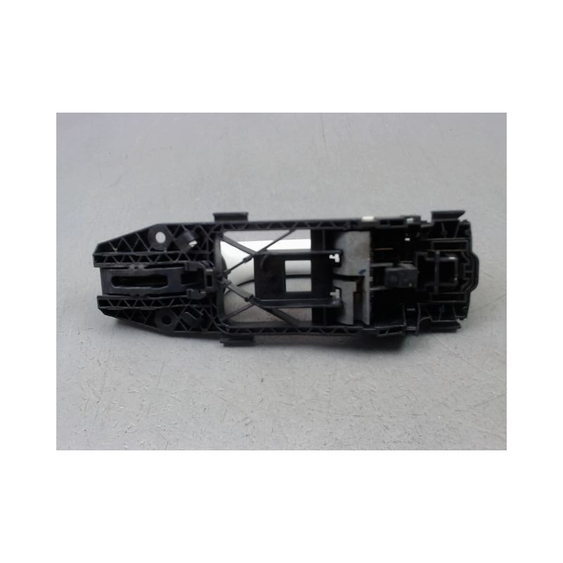 POIGNEE EXTERIEURE PORTE ARRIERE GAUCHE SEAT LEON 2009-