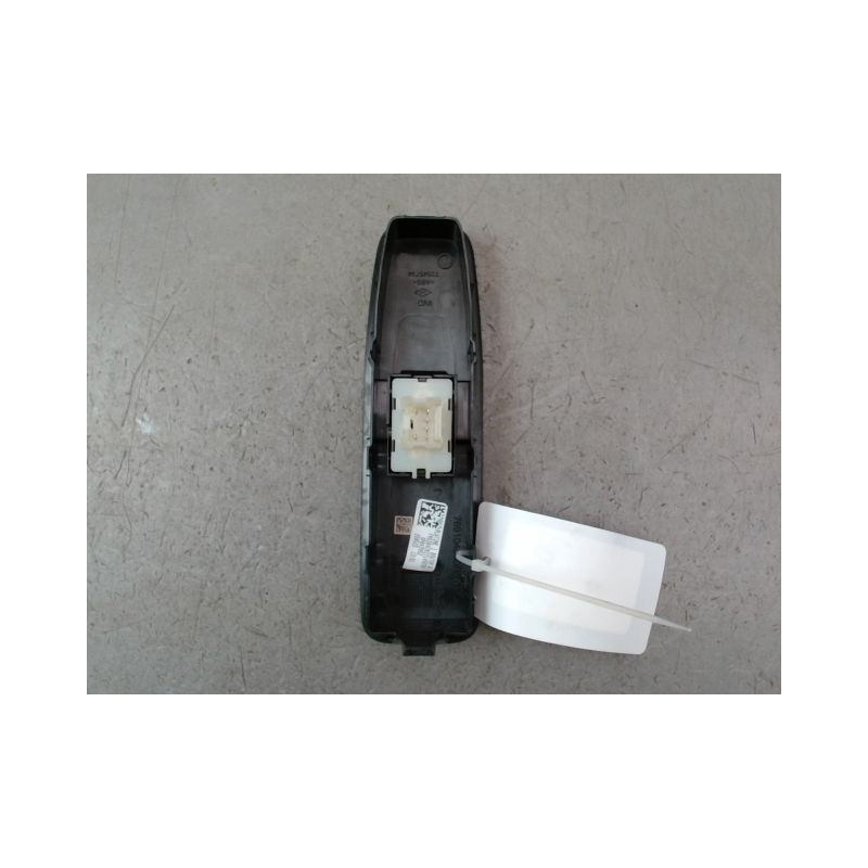 COMMANDE LEVE-GLACE PORTE AVD RENAULT KANGOO