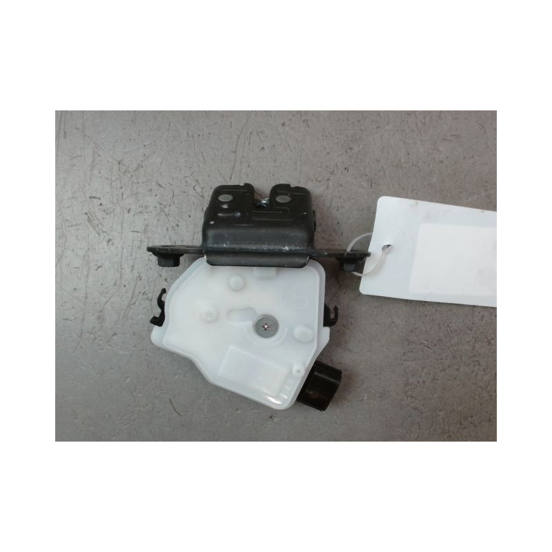 SERRURE HAYON  TOYOTA COROLLA 2004-